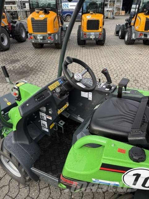 Avant Multifunktionslader 225 Kompaktlader