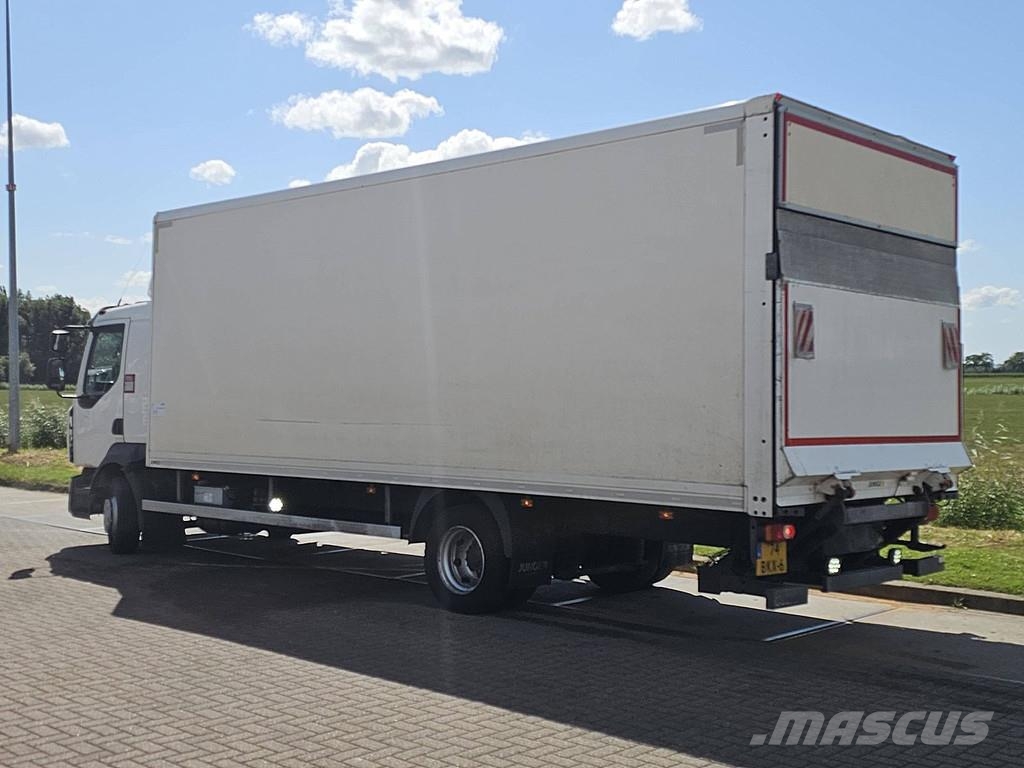Renault D 220 Camiones caja cerrada