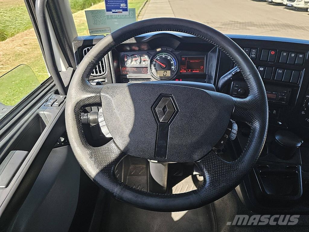 Renault D 220 Camiones caja cerrada