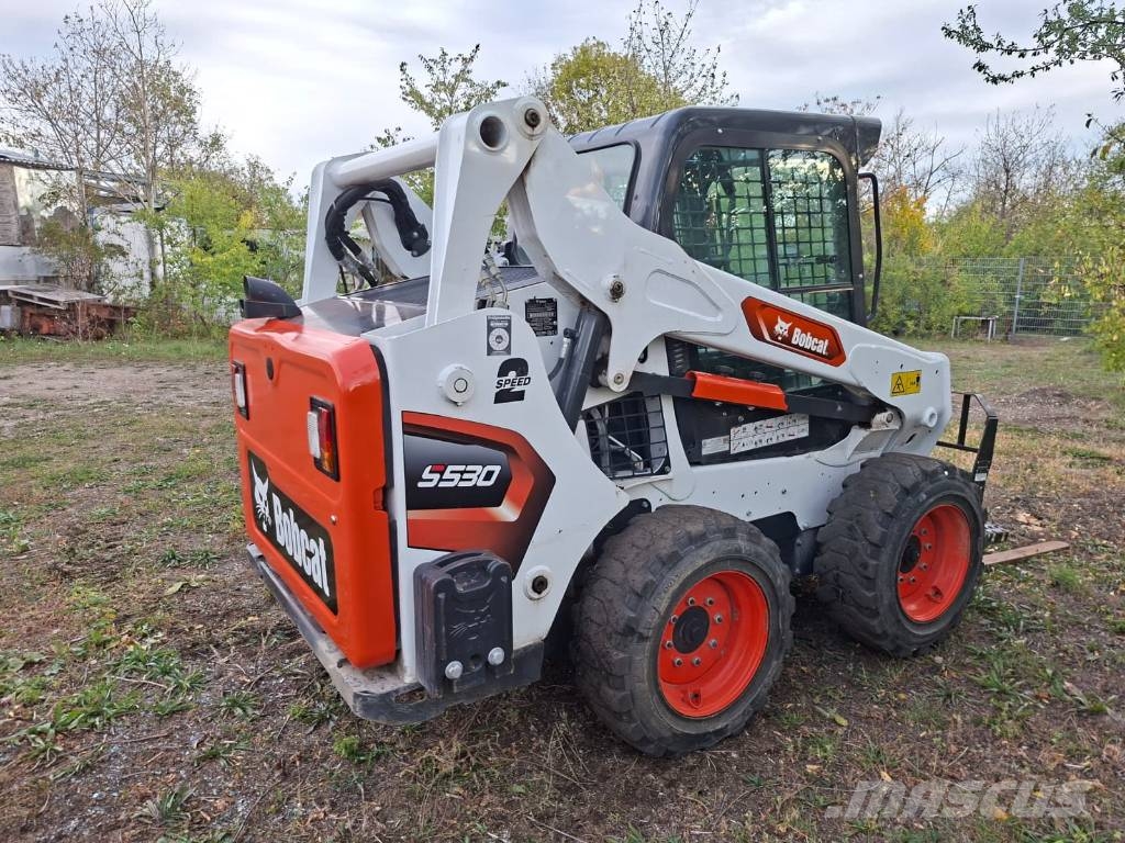 Bobcat S 530 لوادر انزلاقية التوجيه