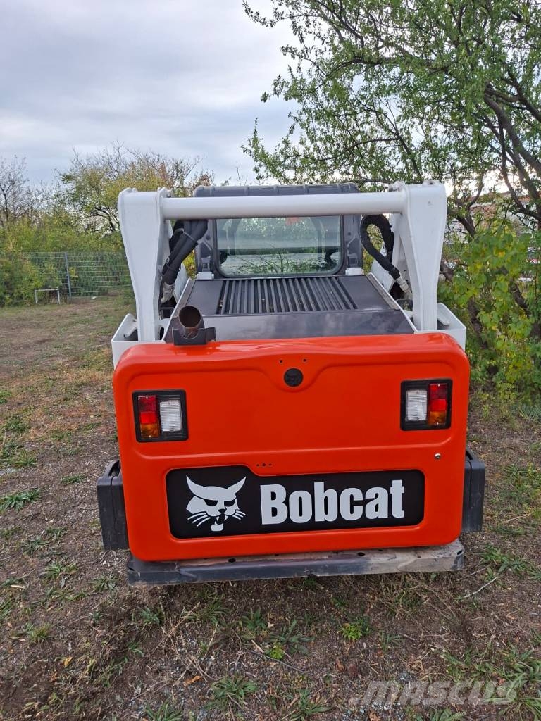 Bobcat S 530 لوادر انزلاقية التوجيه