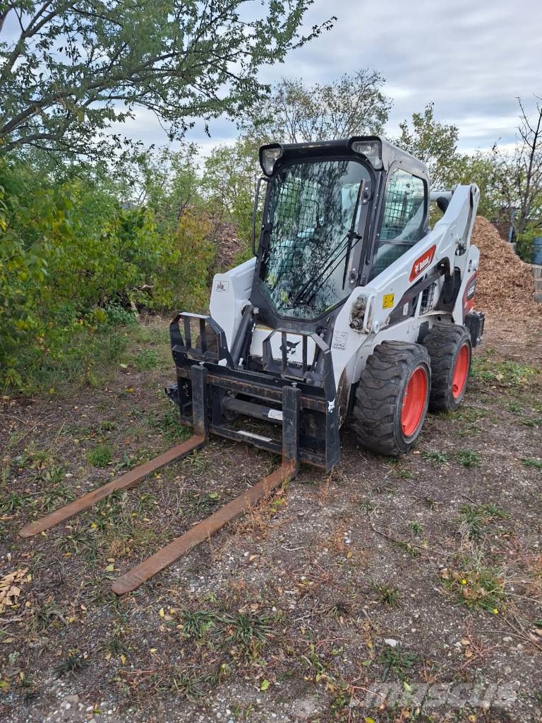 Bobcat S 530 لوادر انزلاقية التوجيه