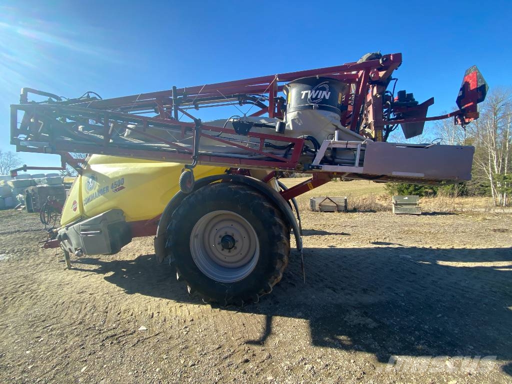 Hardi Commander Twin 4500 Pulverizadores rebocados