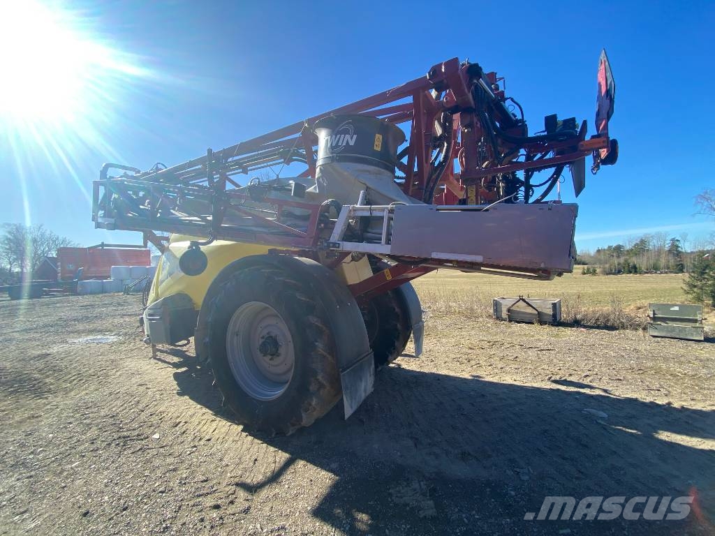 Hardi Commander Twin 4500 Pulverizadores rebocados