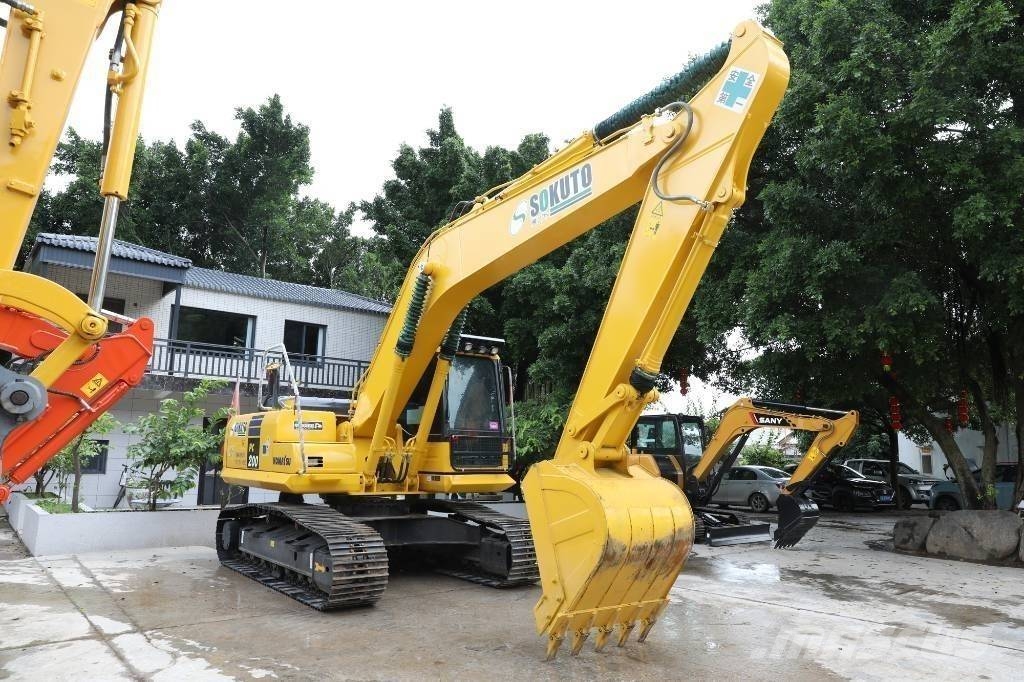 Komatsu PC 200-8 Minigraafmachines < 7t