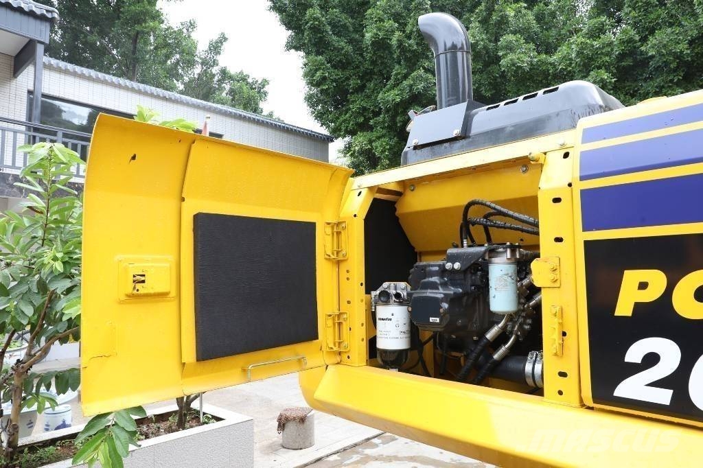 Komatsu PC 200-8 Minigraafmachines < 7t