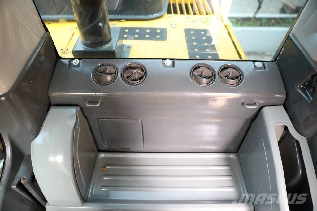 Komatsu PC 200-8 Minigraafmachines < 7t