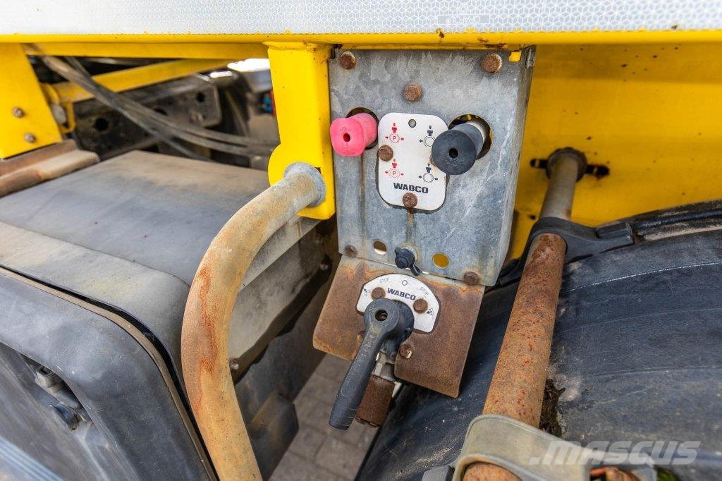 De Buf BETON MIXER/MALAXEUR/MISCHER 12M3 Kitos puspriekabės