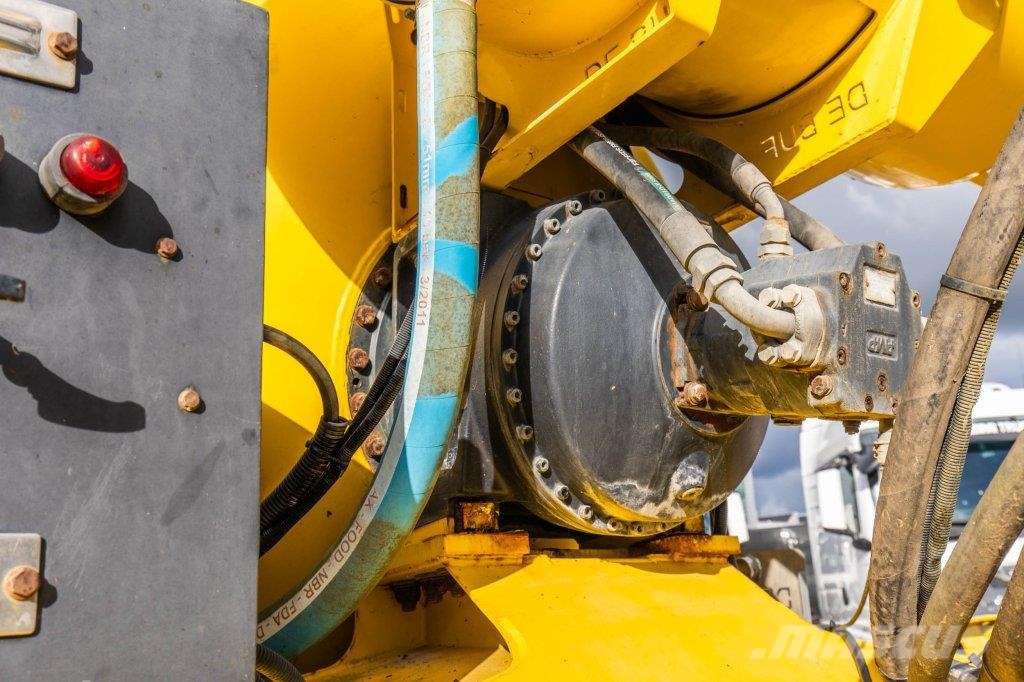 De Buf BETON MIXER/MALAXEUR/MISCHER 12M3 Kitos puspriekabės