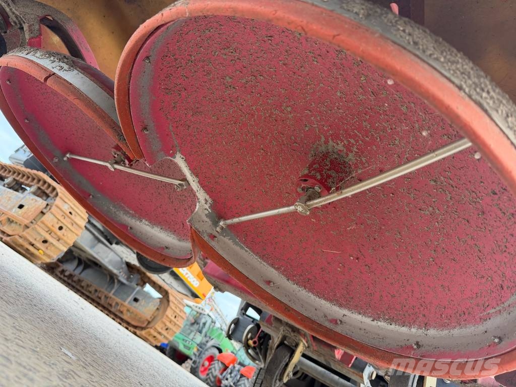 Hako Multicar M29C Straat reiniger / Street cleaner Kõrgsurvepesurid