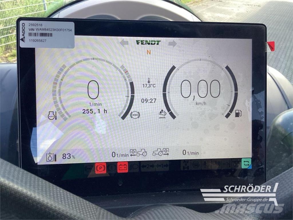 Fendt 832 VARIO GEN5 PROFI PLUS Traktoren