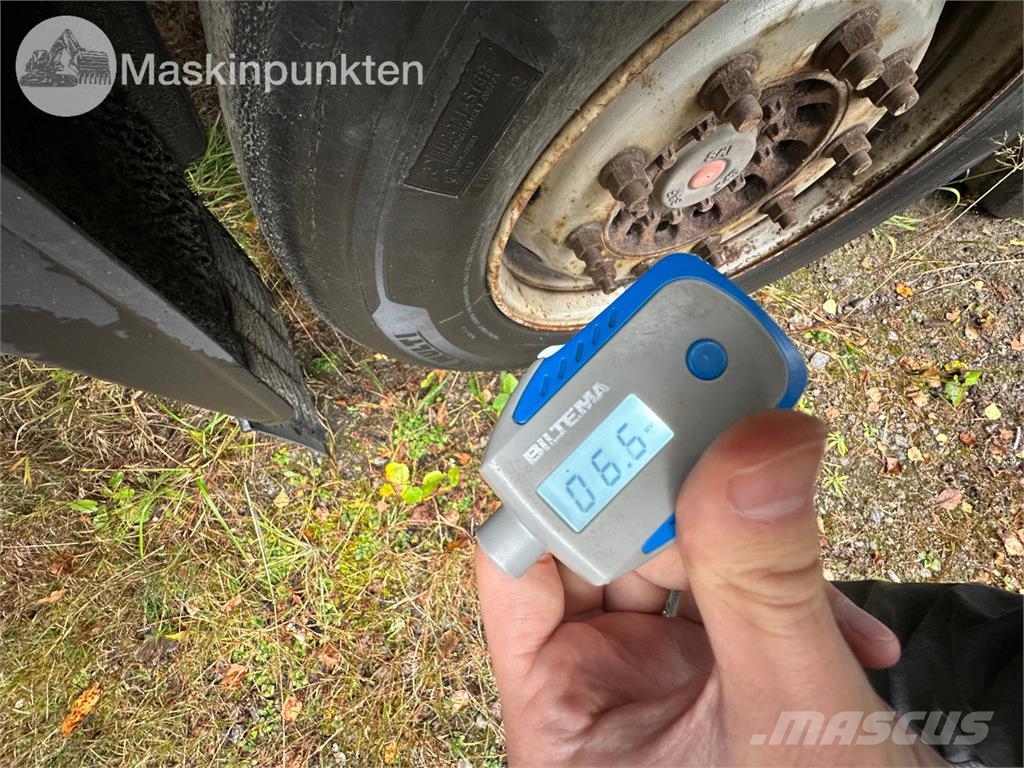 Schmitz SCS 24/L-13.62 Tents puspiekabes