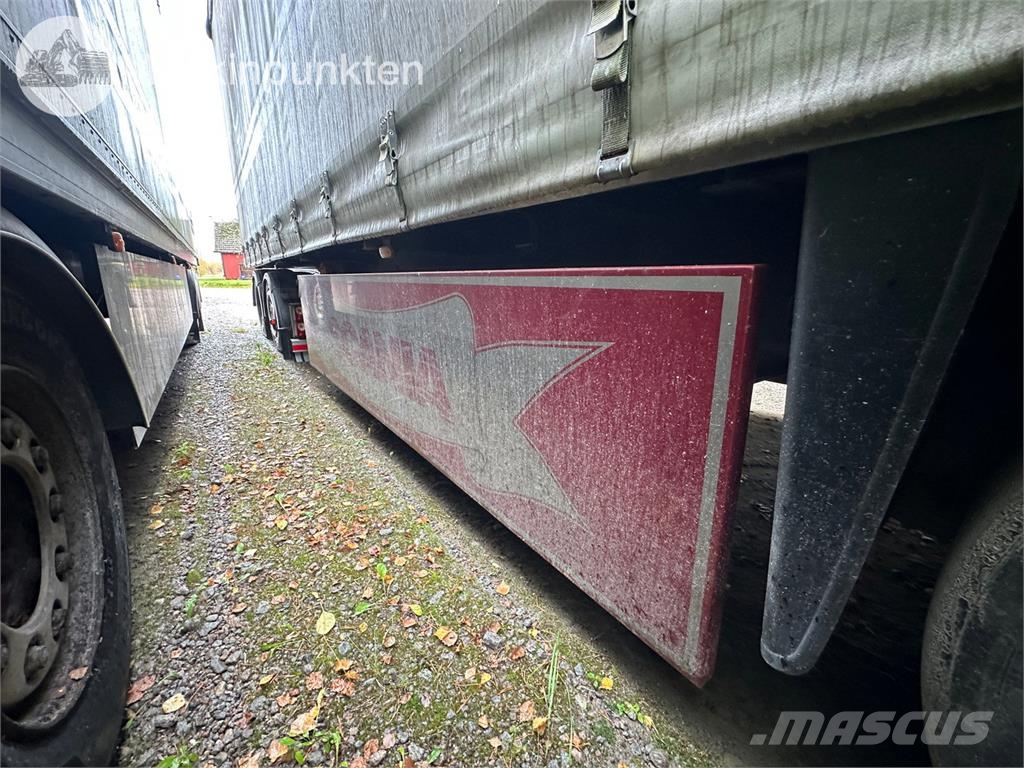 Schmitz SCS 24/L-13.62 Tents puspiekabes
