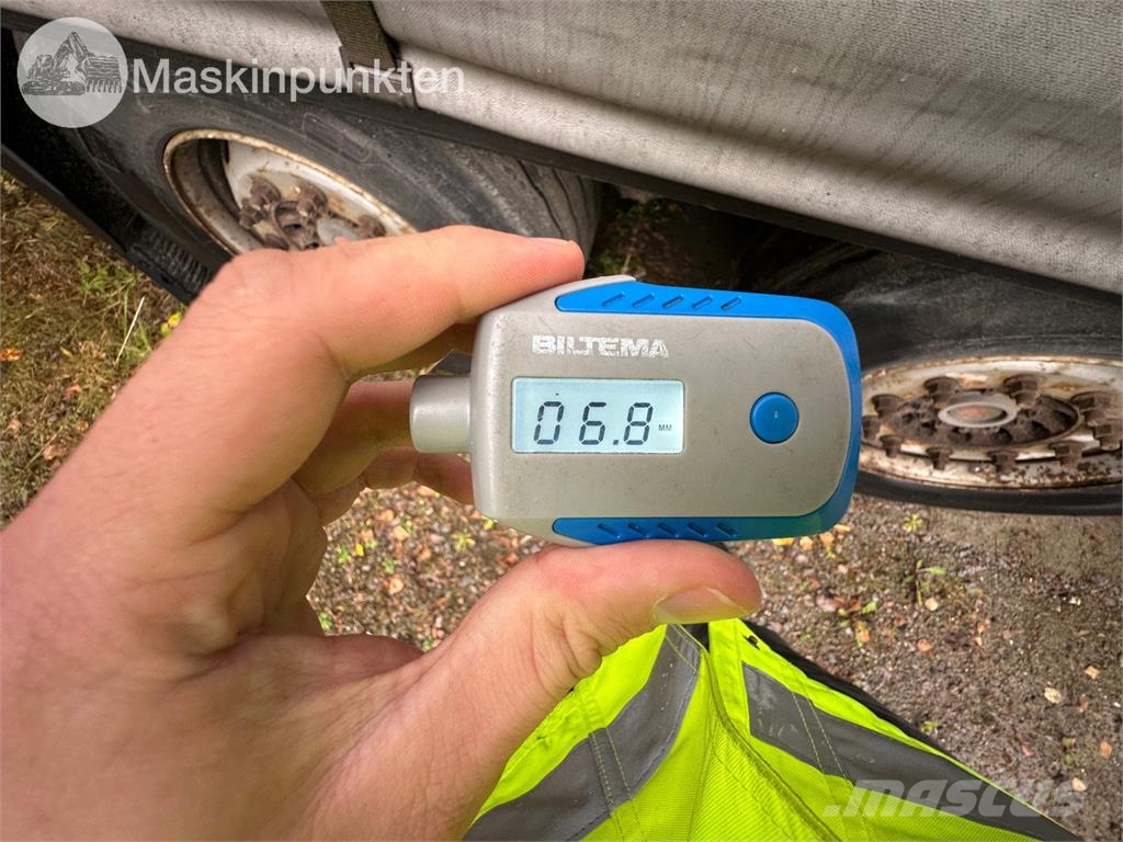 Schmitz SCS 24/L-13.62 Tents puspiekabes