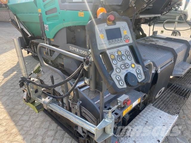 Vögele S 1300-3i MIETE / RENTAL (12001899) Машини за асфалт
