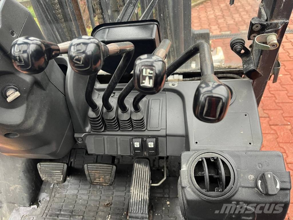 CAT DP25NT V-4244 INW Camiones diesel