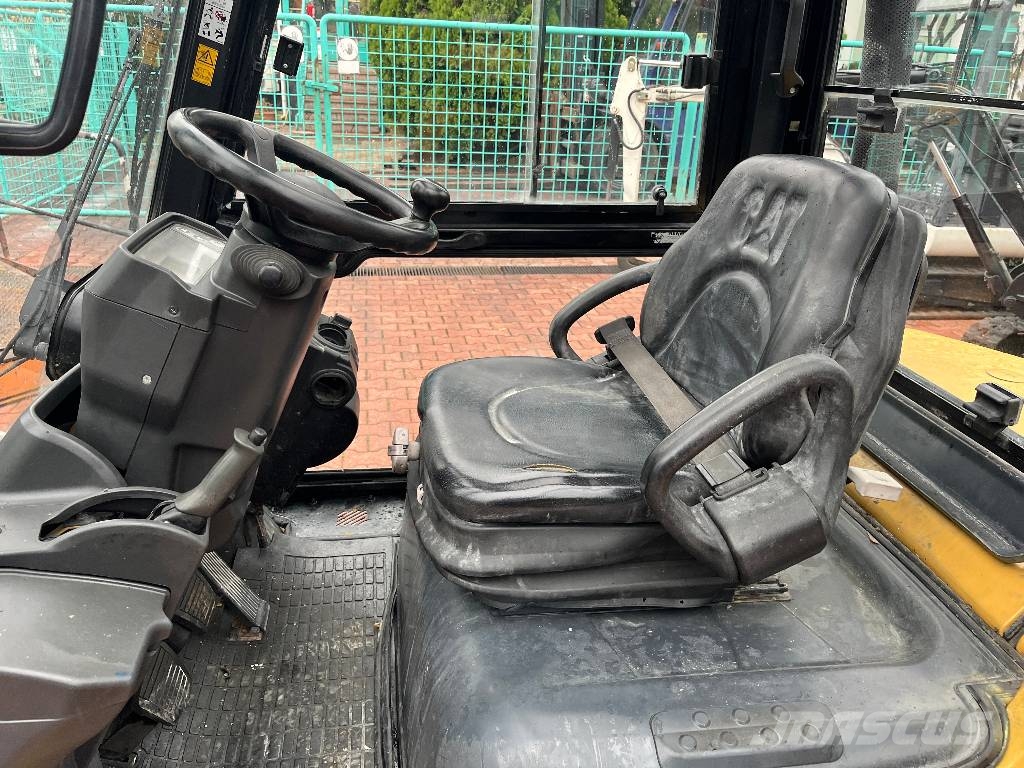 CAT DP25NT V-4244 INW Camiones diesel