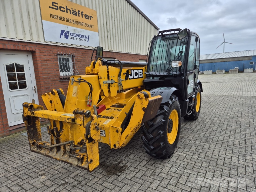 JCB 535-125 Teleskoplader / Telelader / Radlader 4x4 مناولات متداخلة