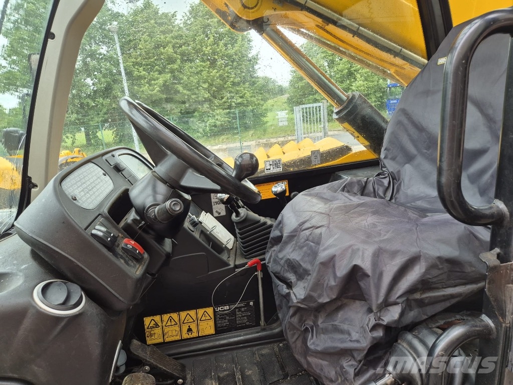 JCB 535-125 Teleskoplader / Telelader / Radlader 4x4 مناولات متداخلة