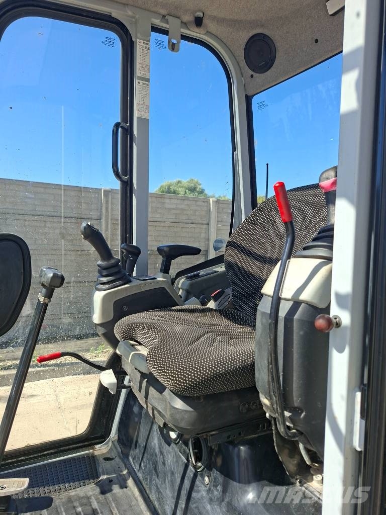 Wacker Neuson ET 24 حفارات زحافة