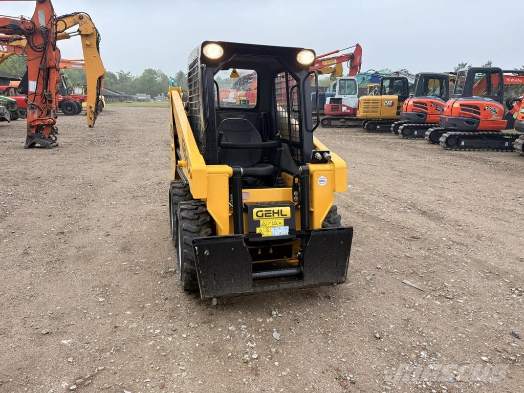 Gehl FL 608 r105 لوادر انزلاقية التوجيه