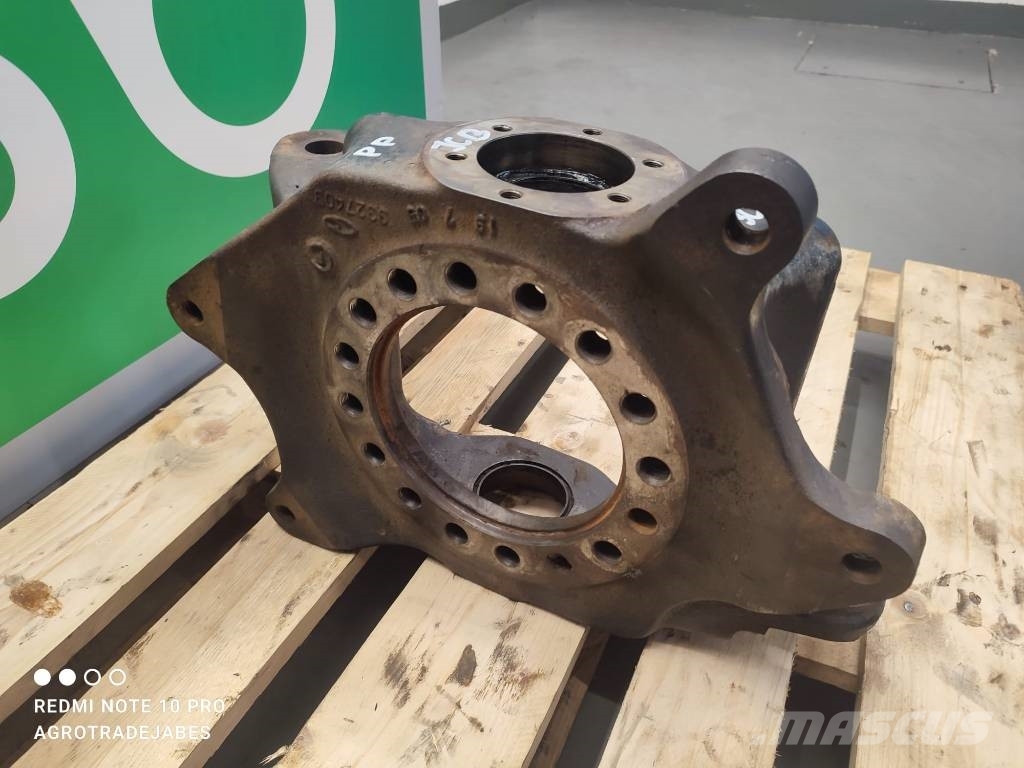 JCB Right front knuckle 0327403 JCB FASTRAC 8330 轴
