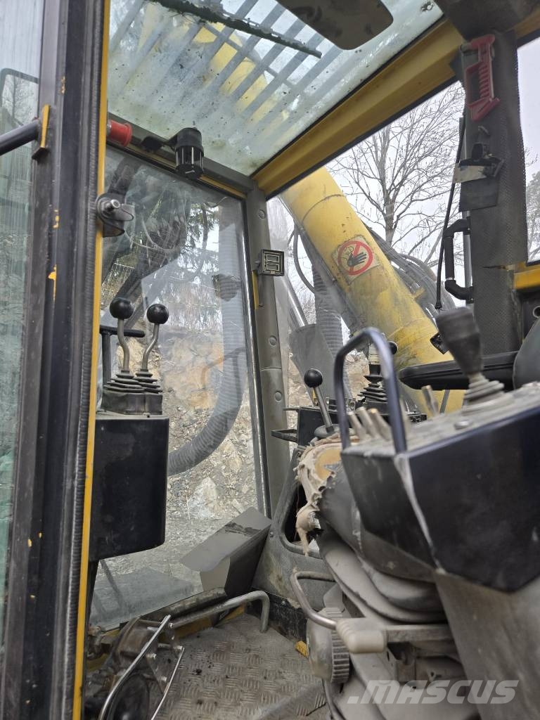 Atlas Copco ROC D7-11 Surface drill rigs