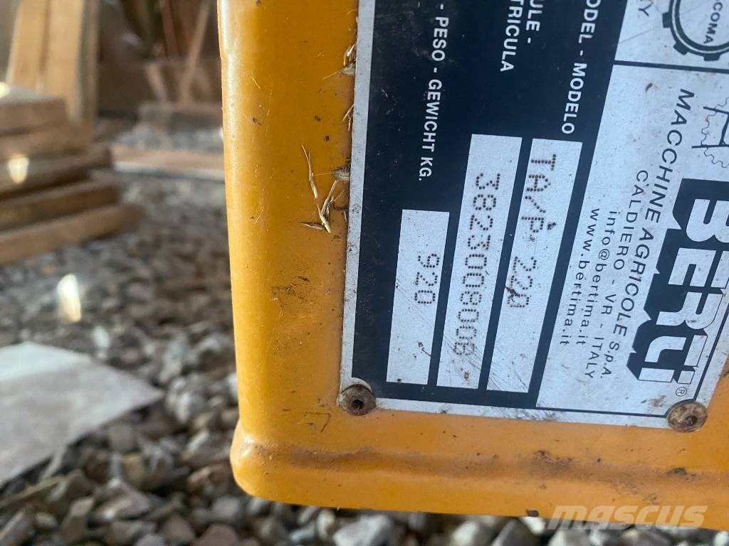 Berti TA P220 جزازات وأغطية المراعي