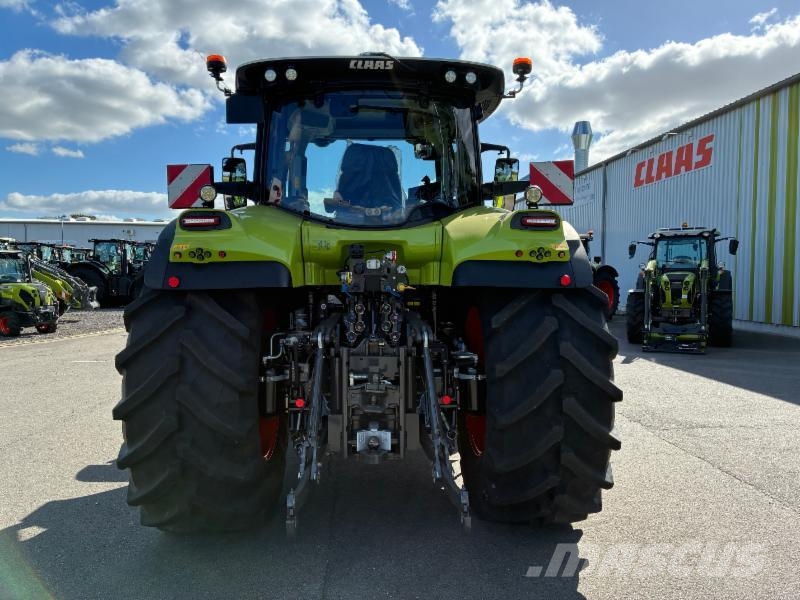 CLAAS ARION 660 CMATIC CEBIS Tractoren