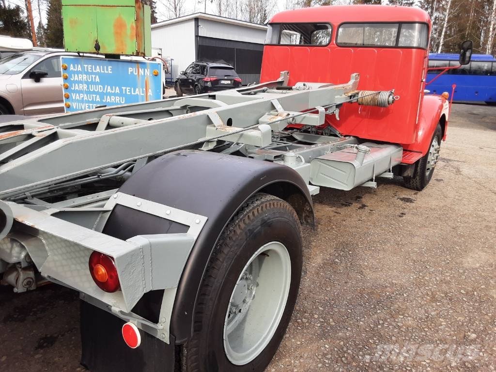 Volvo N84 Camiones desmontables