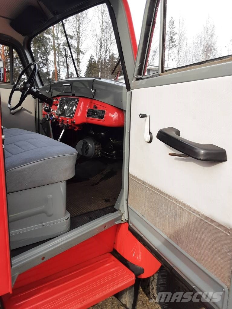 Volvo N84 Camiones desmontables