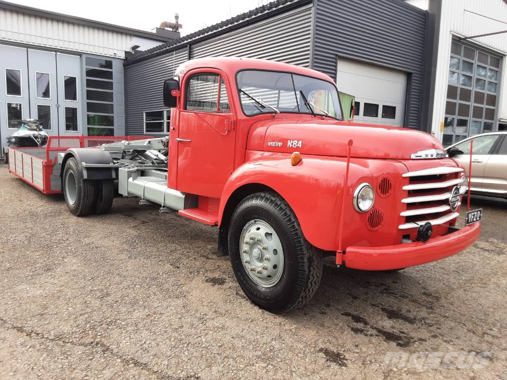 Volvo N84 Camiones desmontables