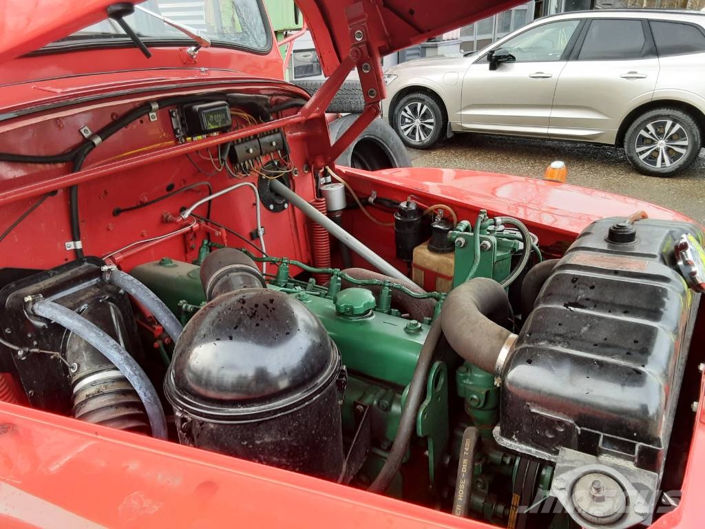 Volvo N84 Camiones desmontables