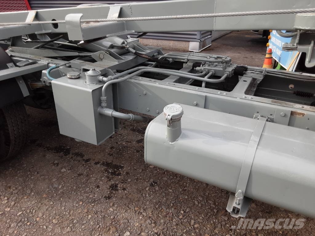 Volvo N84 Camiones desmontables