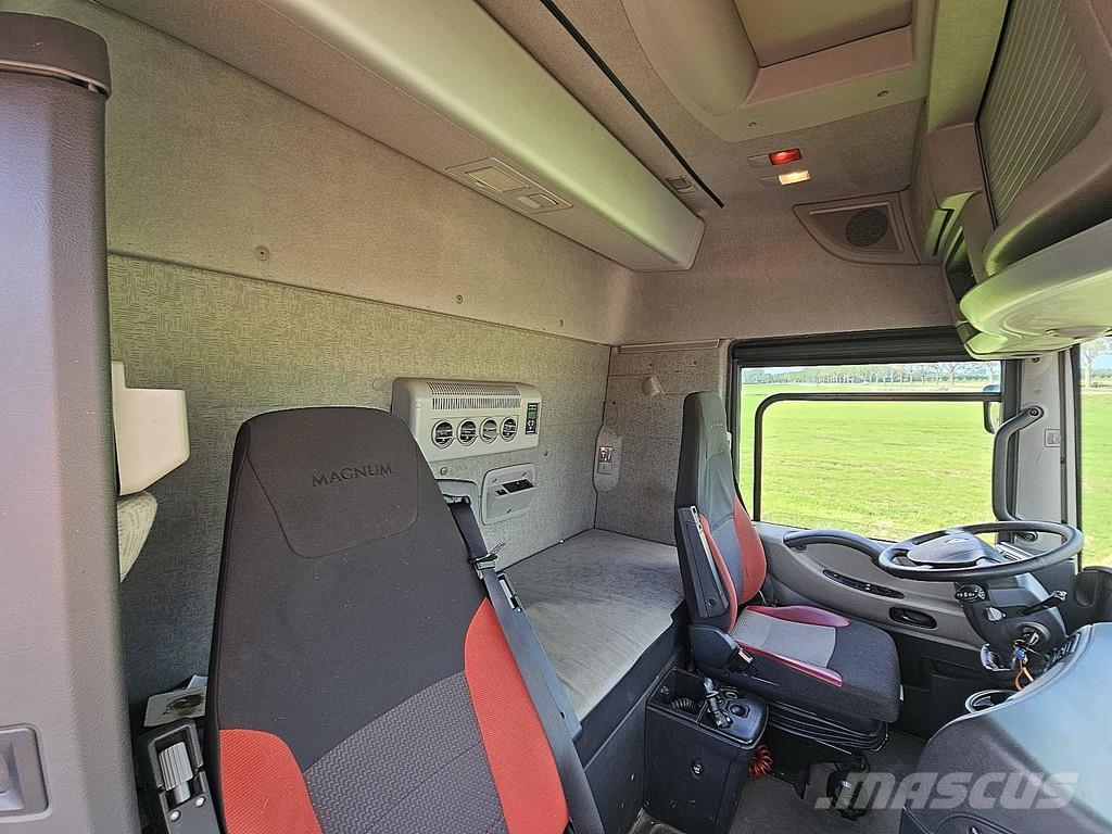Renault MAGNUM 480 RETARDER Tentautod