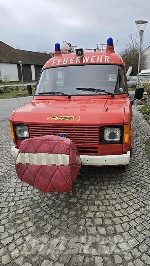 Ford Transit Feuerwehrauto Anders
