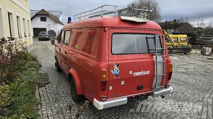 Ford Transit Feuerwehrauto Anders