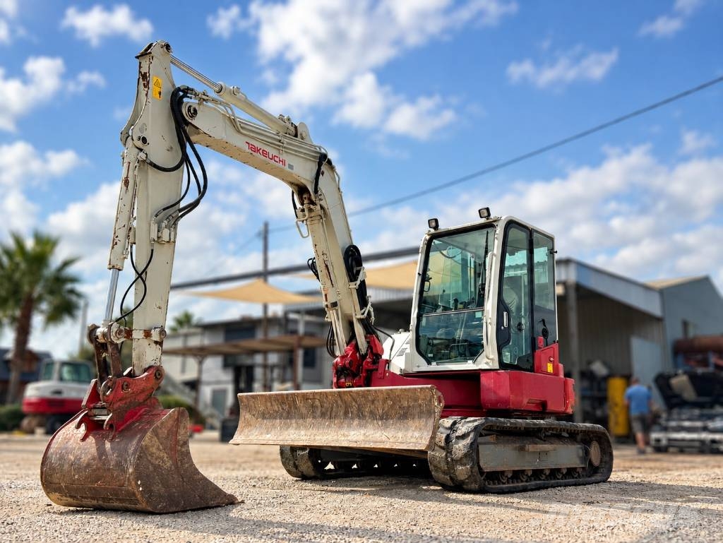 Takeuchi TB 280 FR Midigraafmachines 7t - 12t