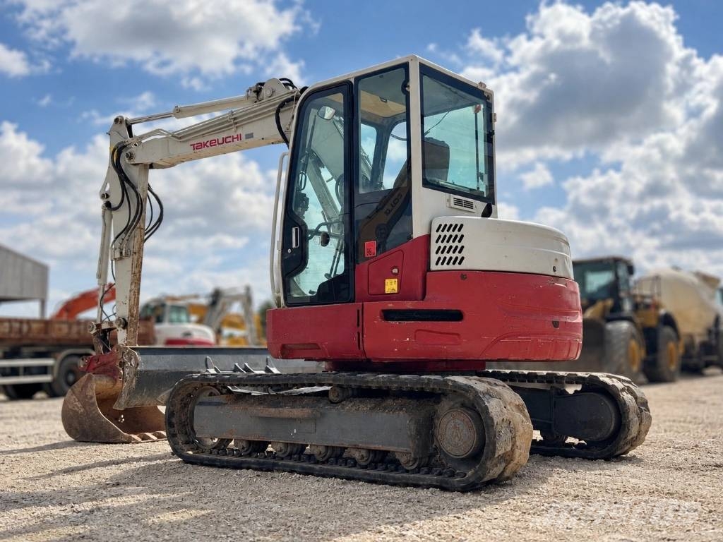 Takeuchi TB 280 FR Midigraafmachines 7t - 12t