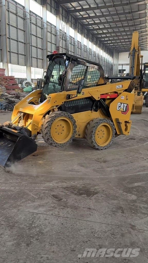 CAT 262 D Φορτωτάκια