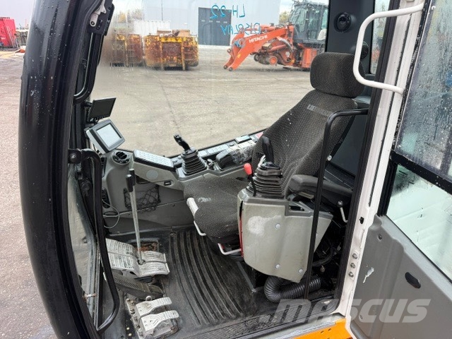 Liebherr LH 22 C USED CAB+ LIFT Kabinen
