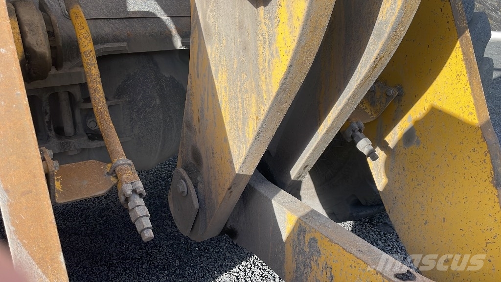 Komatsu WA500 Ładowarki kołowe