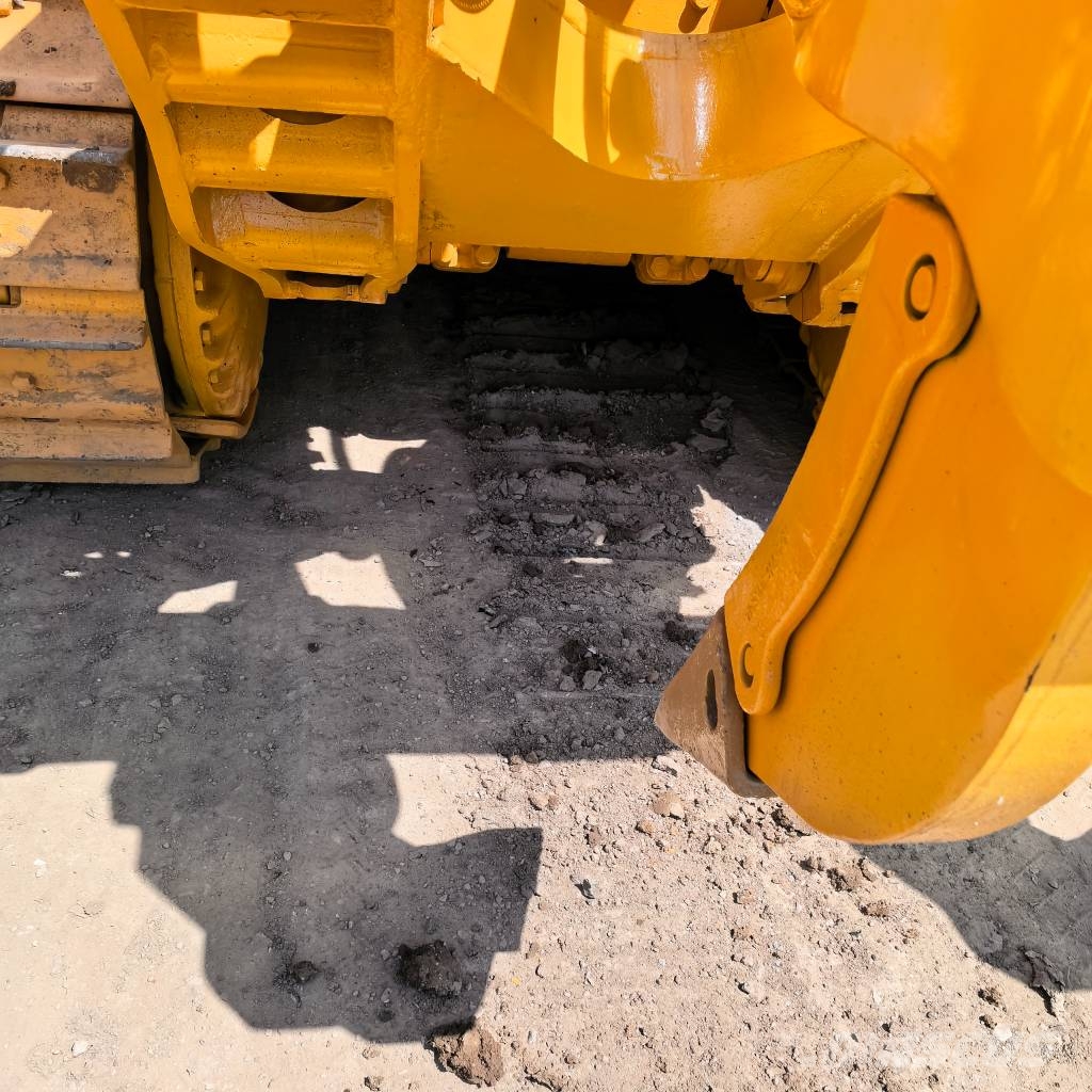 Shantui SD 22 بلدوزرات مجنزرة
