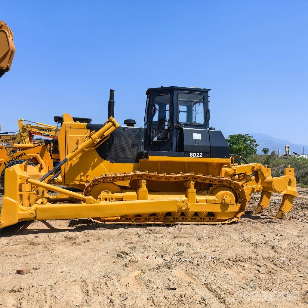 Shantui SD 22 بلدوزرات مجنزرة