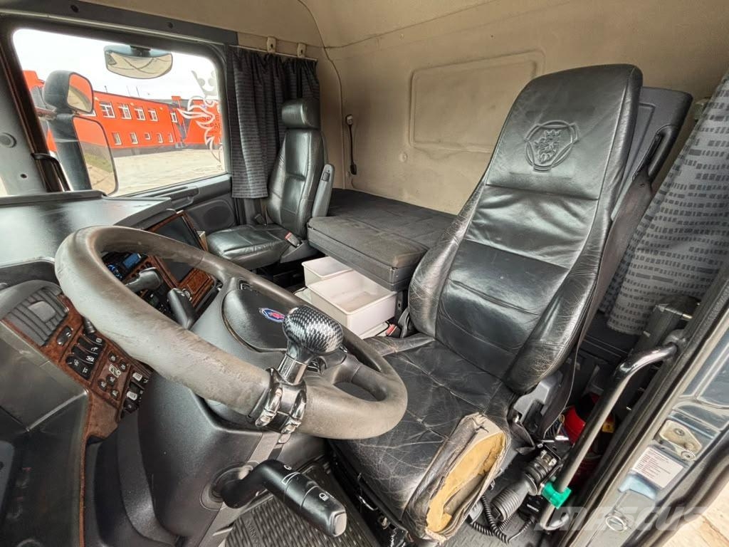 Scania R 500 8x4*4 HIAB 166E-5 / HOOK LIFT L=5200 mm Smagās mašīnas ar celtni