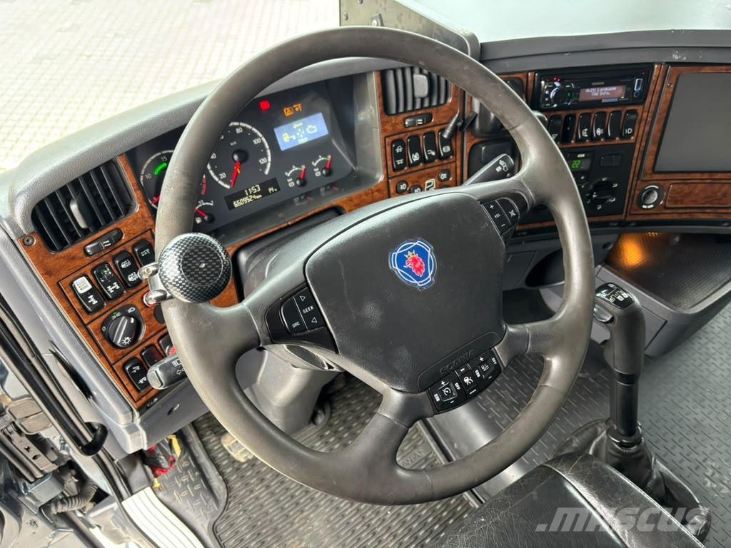 Scania R 500 8x4*4 HIAB 166E-5 / HOOK LIFT L=5200 mm Smagās mašīnas ar celtni