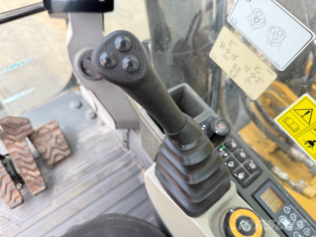 CAT 350 - BRAND NEW / UNUSED / Hammer Lines حفارات زحافة