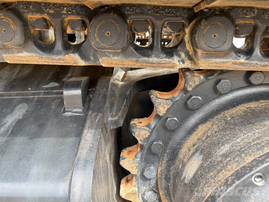 CAT 350 - BRAND NEW / UNUSED / Hammer Lines حفارات زحافة