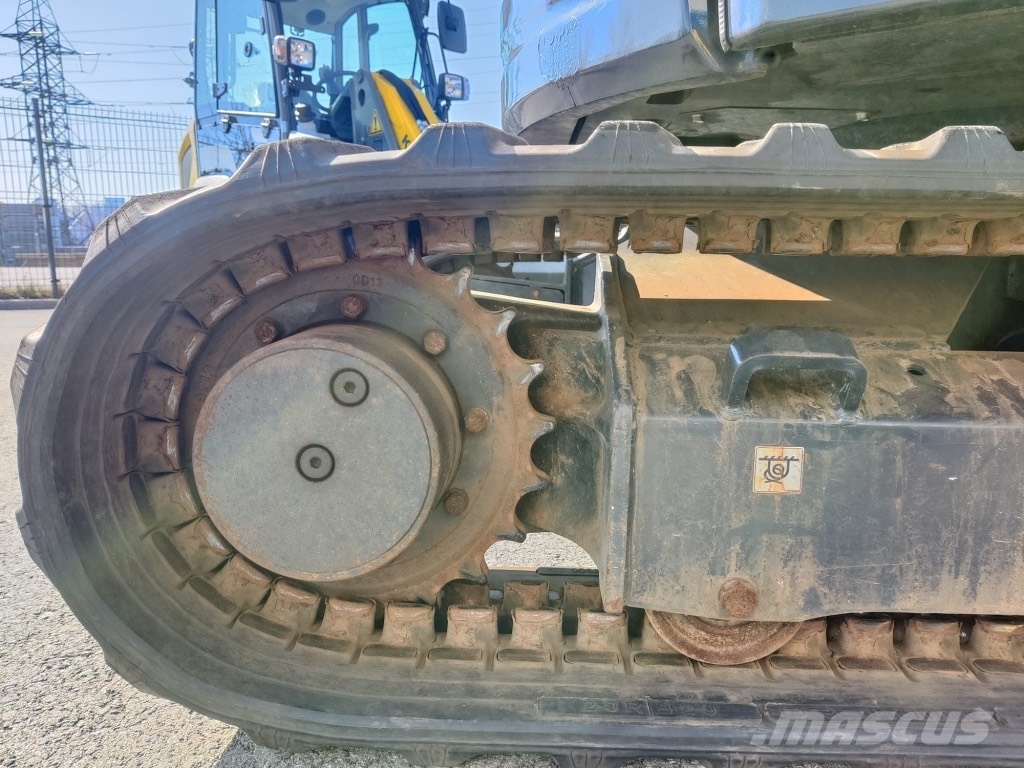Yanmar ViO33-6 小型挖土機/掘鑿機<7t(小型挖掘機)