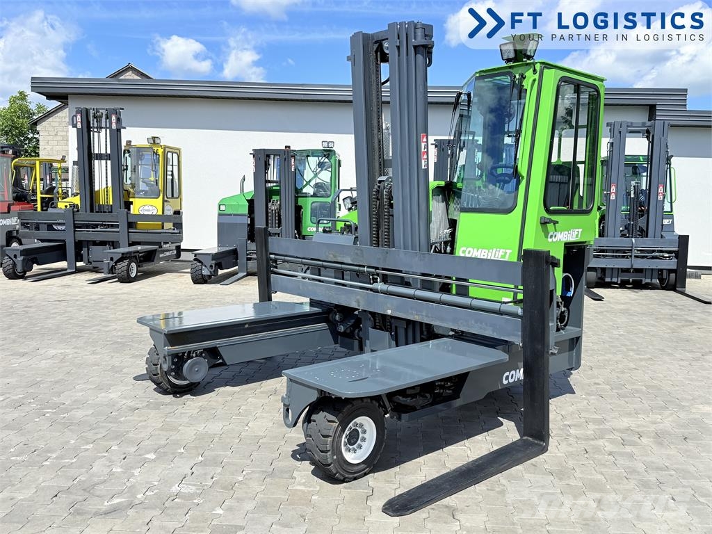 Combilift C4500 | GAS | TRIPLEX 5952 MM | WIDE FORK POSITION Чотириходові річ-траки